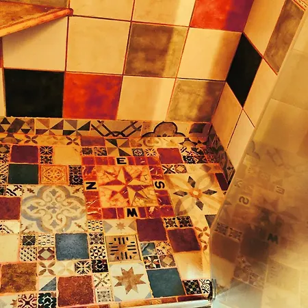 Casa Gaudi * Теулада